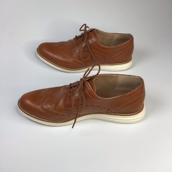 Cole Haan Original Grand Wingtip Sneaker in Woodbury Leather Size 7. - Picture 6 of 9